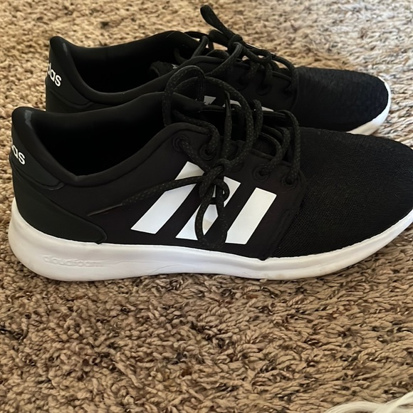 adidas Shoes - Adidas cloudfoam